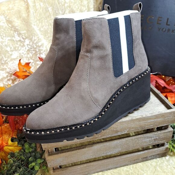 Cecelia Leather Gemma Ankle Studded  Boots several colors to choose from - Picture 11 of 16